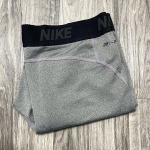 NIKE Graphic Print Elastic Waist Gray Dri-Fit Compression Shorts Women's Size M